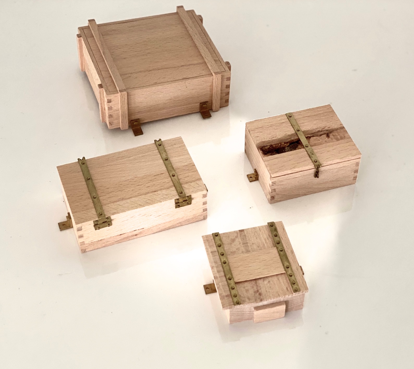  Product image 1 of the product “1:6 Add on Set for 1/6 Tanks 1/6 ”