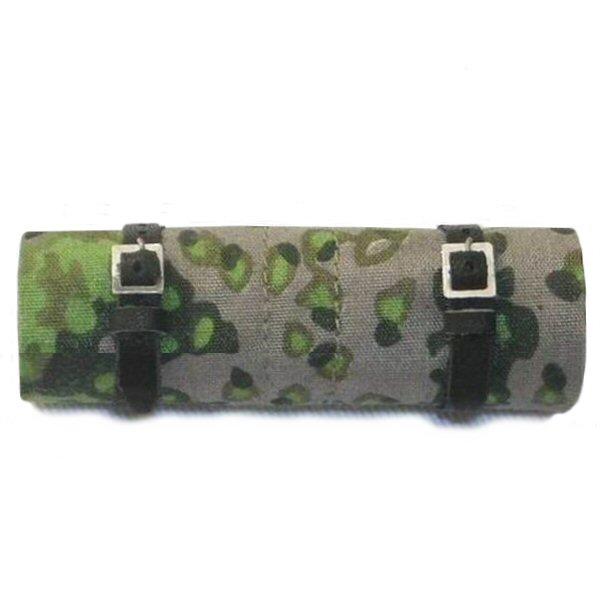  Product image 1 of the product “Gerollte Zeltbahn de Lux Eichenlaub Sommer Ausführung mit Riemen 1/6 ”