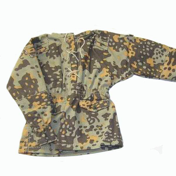 Product image 1 of the product “Tarnschlupfjacke, Zweites Model, Platanen Muster 1/6 ”