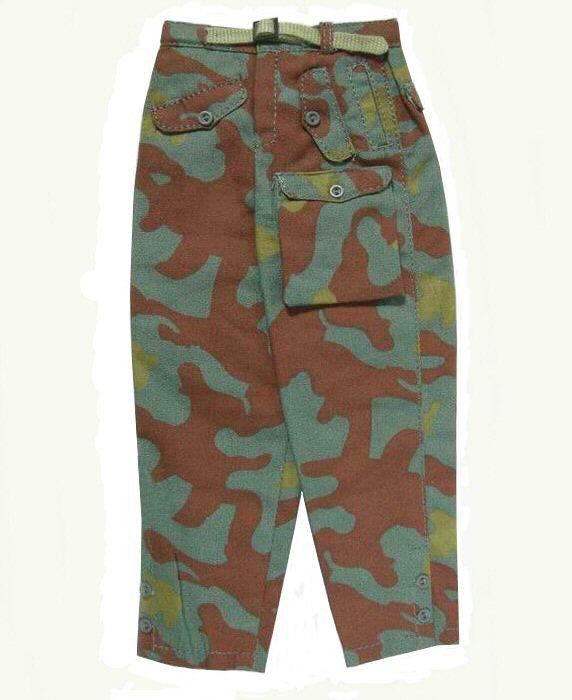 Product image 1 of the product “Panzeruniform Hose Italienisches Tarnung 1/6 ”