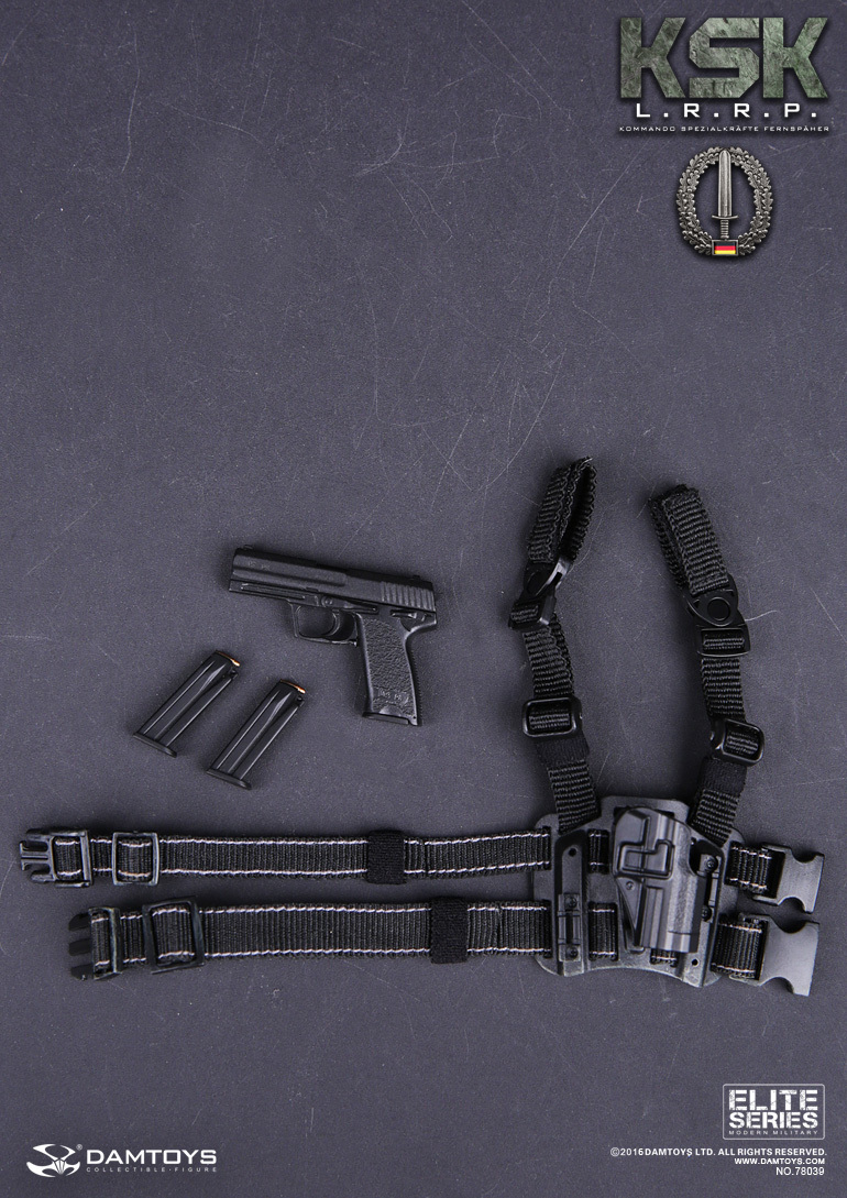  Product image 1 of the product “P8 PISTOL MIT CQC UND DROPLEGHOLSTER 1/6 ”
