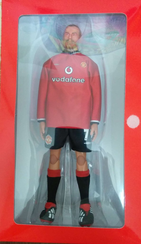  Product image 1 of the product “Kick It Like Beckham Limited edition of 90 Figures from Dragon ”