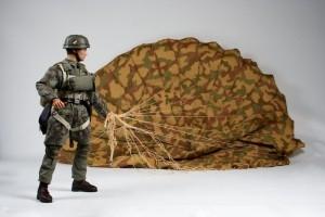  Artikelbild 1 des Artikels “Dirk Kluge, Fallschirmjager “