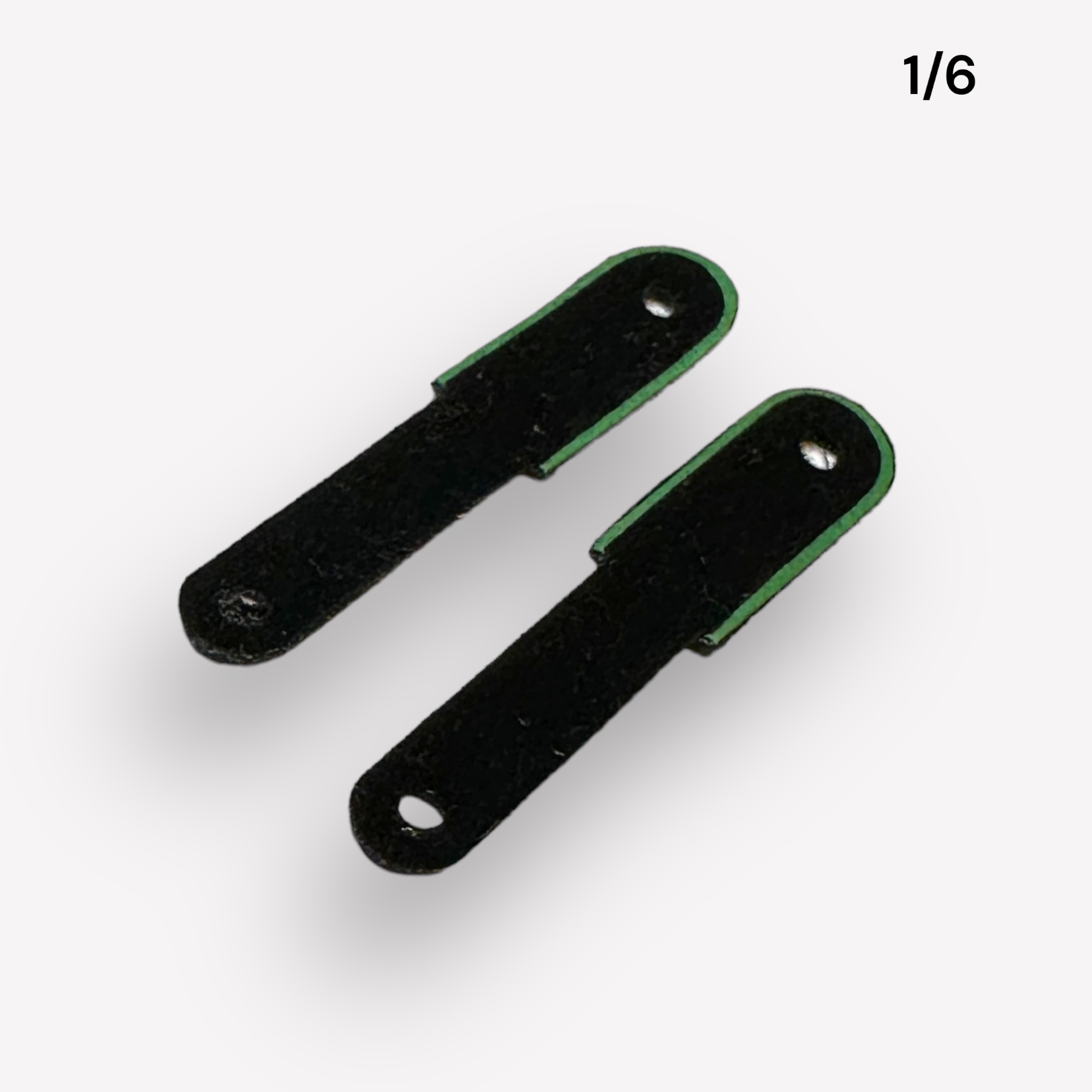  Artikelbild 1 des Artikels “Schulterklappen Grün Waffenfarbe 1/6 “