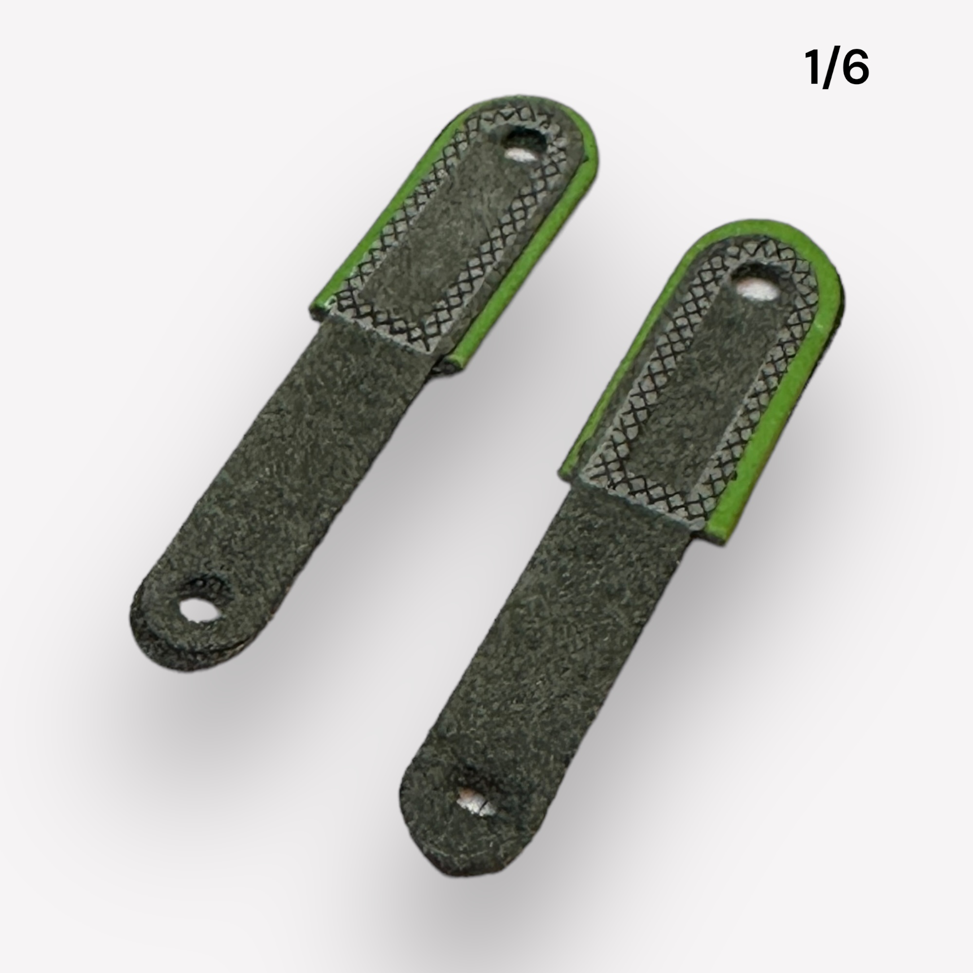  Artikelbild 1 des Artikels “Schulterklappen Grün Waffenfarbe 1/6 “
