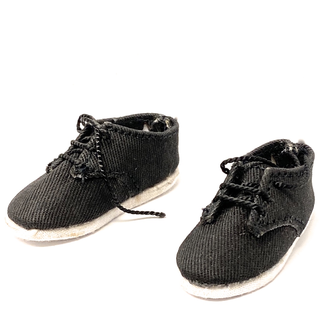  Artikelbild 1 des Artikels “Stoffschuhe  1:6 “
