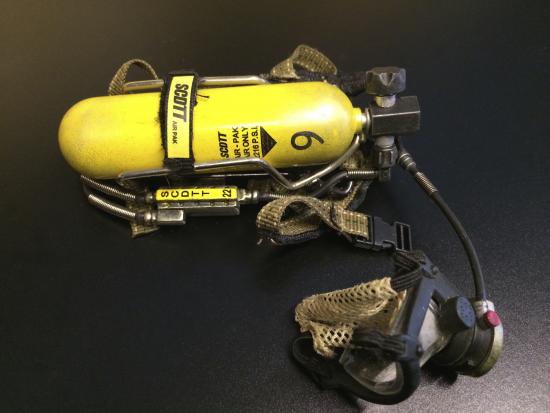  Artikelbild 1 des Artikels “Feuerwehr Atmungsgerät(B) mit Maske “