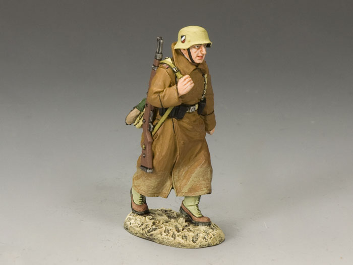  Product image 1 of the product “AK rifleman in Greatcoat marching ”