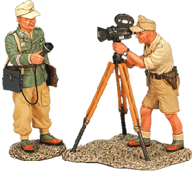  Artikelbild 1 des Artikels “Afrika Korps: Newsreel Crew “