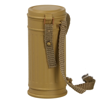  Product image 1 of the product “DAK M38 Gasmaskenbüchse, 1/6 ”