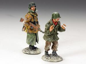  Product image 1 of the product “Battle of the Bulge : Prisoner and Escort ”