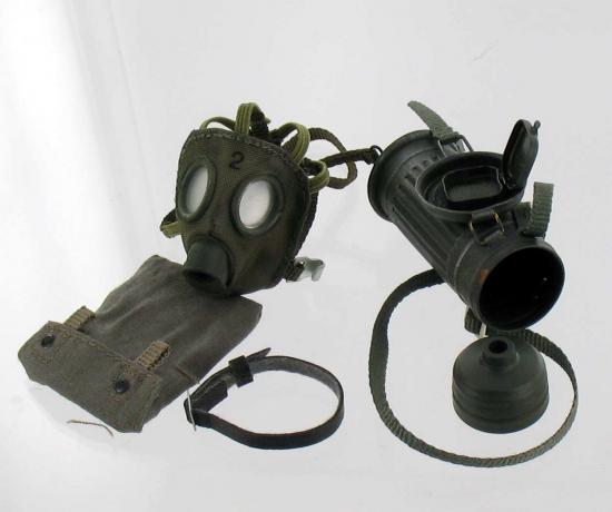  Artikelbild 1 des Artikels “Gasmasken Set De Luxe “