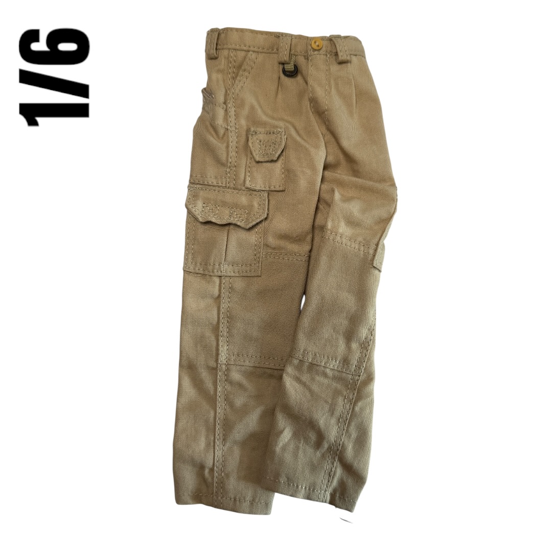  Artikelbild 1 des Artikels “Cargo Hose beige 1:6 “