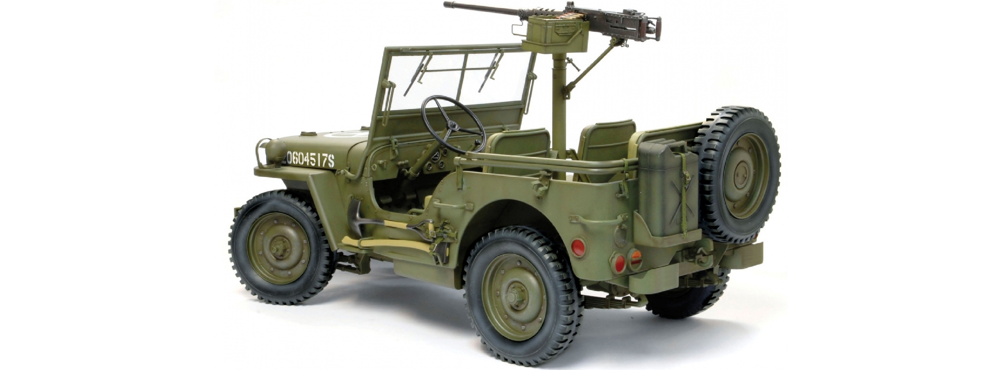  Product image 1 of the product “Willys Jeep 4x4 1:6 with Cal 50 Mg (Modelkit) ”
