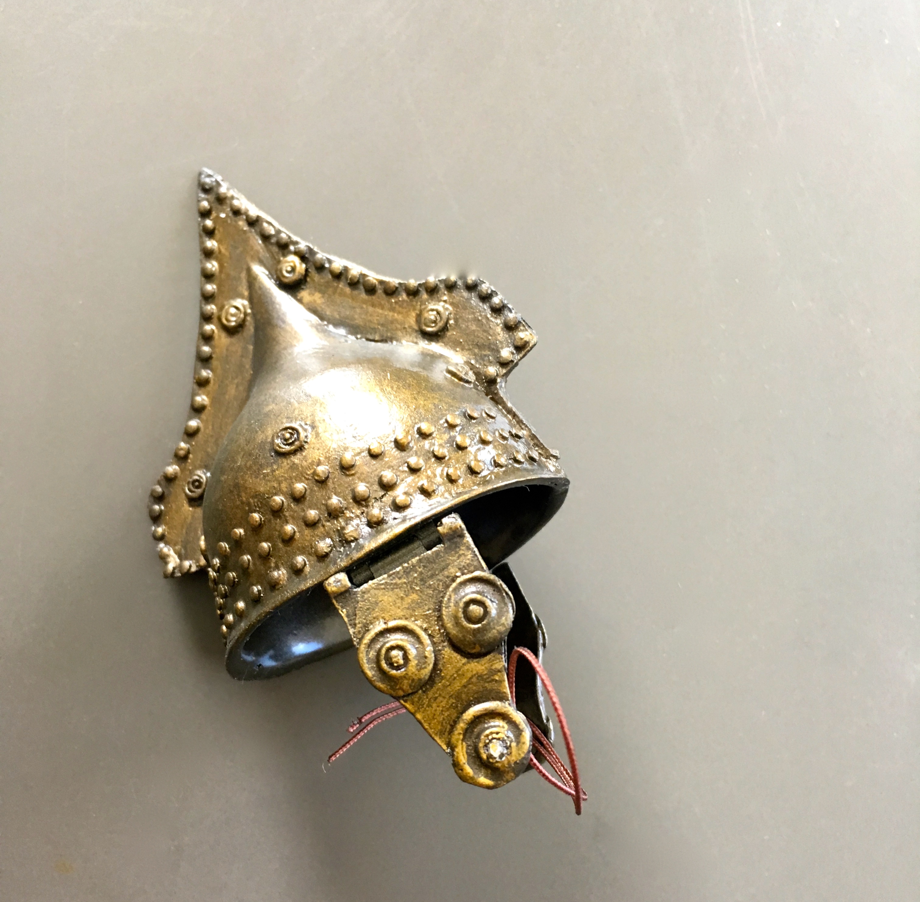  Artikelbild 1 des Artikels “1:6 Bronze pointed helm (Villanovan Style “
