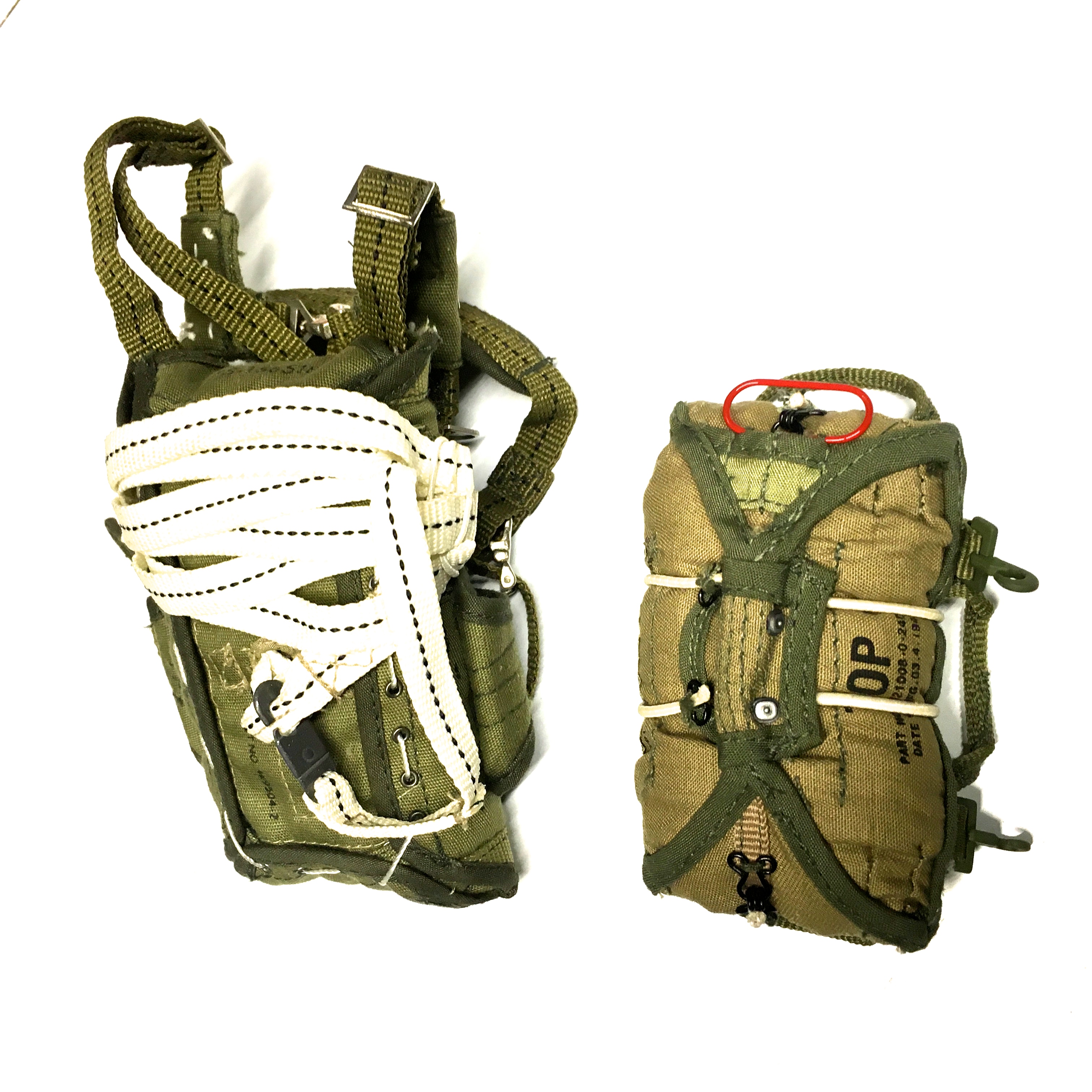  Product image 1 of the product “DDay T5 Parachute und Reserve ”