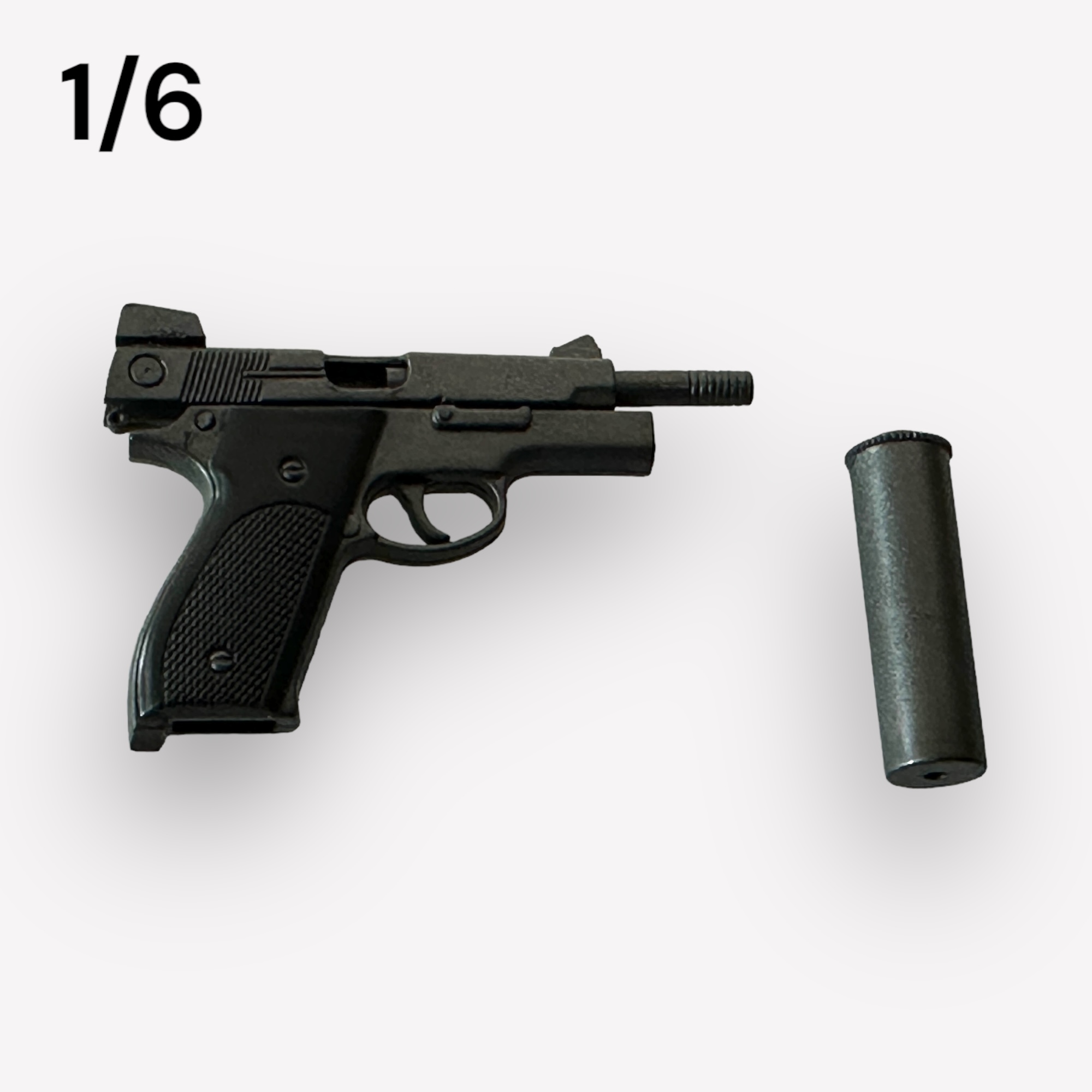  Artikelbild 1 des Artikels “Smith & Wesson's Model 39 'Hush Puppy': A Sidearm For The SEALs “