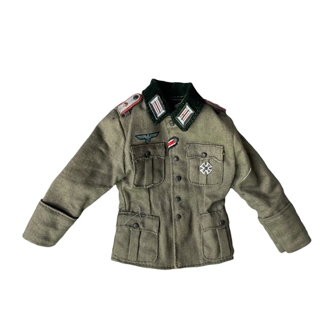  Artikelbild 1 des Artikels “Uniform  rote Schulterklappen 1/6 “
