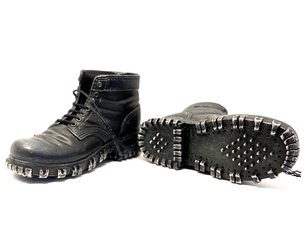  Product image 1 of the product “Bergschuhe, schwarz , 1/6 ”