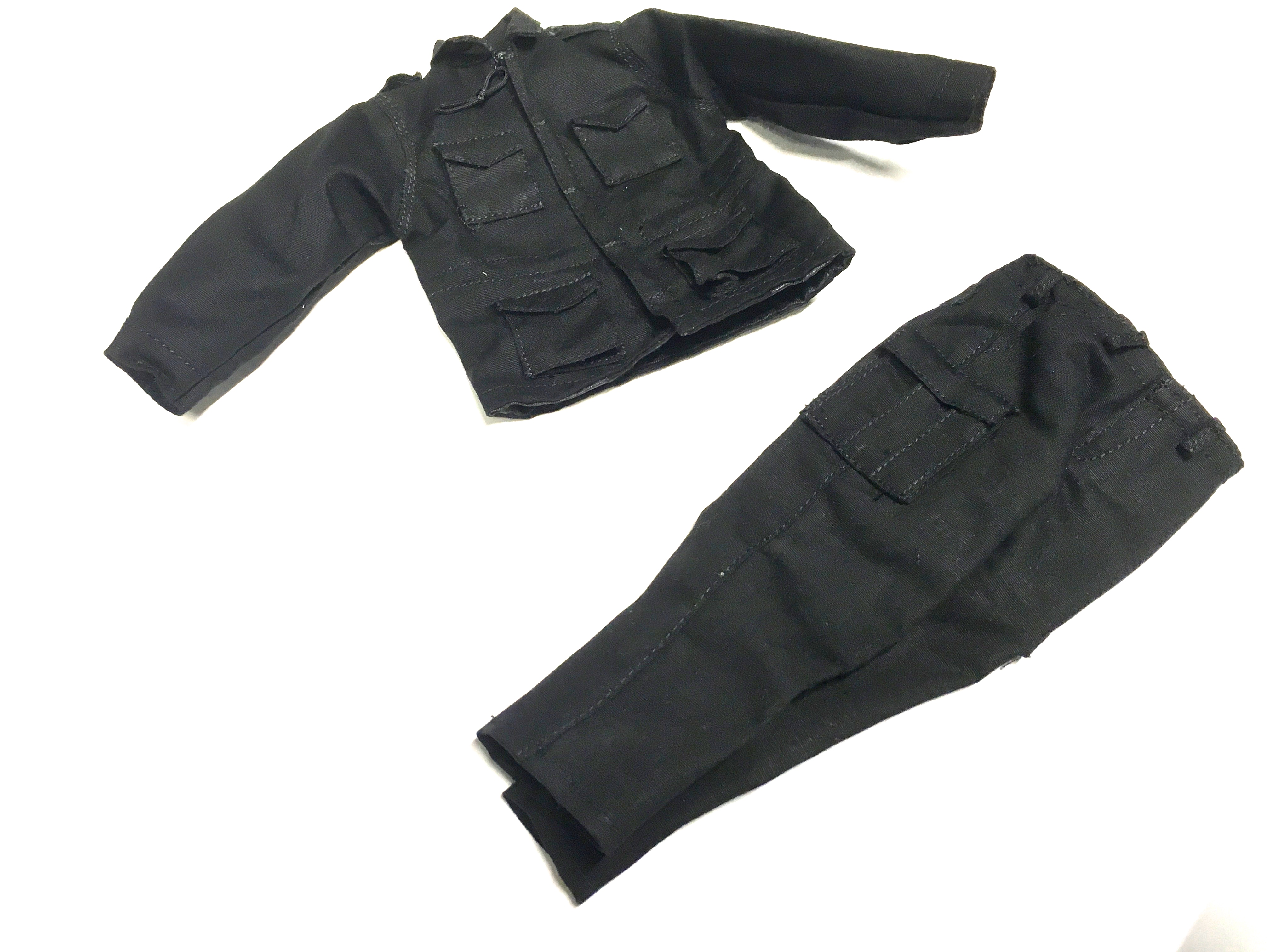 Artikelbild 1 des Artikels “Outfit Black Ops “