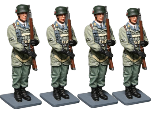  Product image 1 of the product “WWII: FJ’s Present Arms (Set of 4 Figures) ”