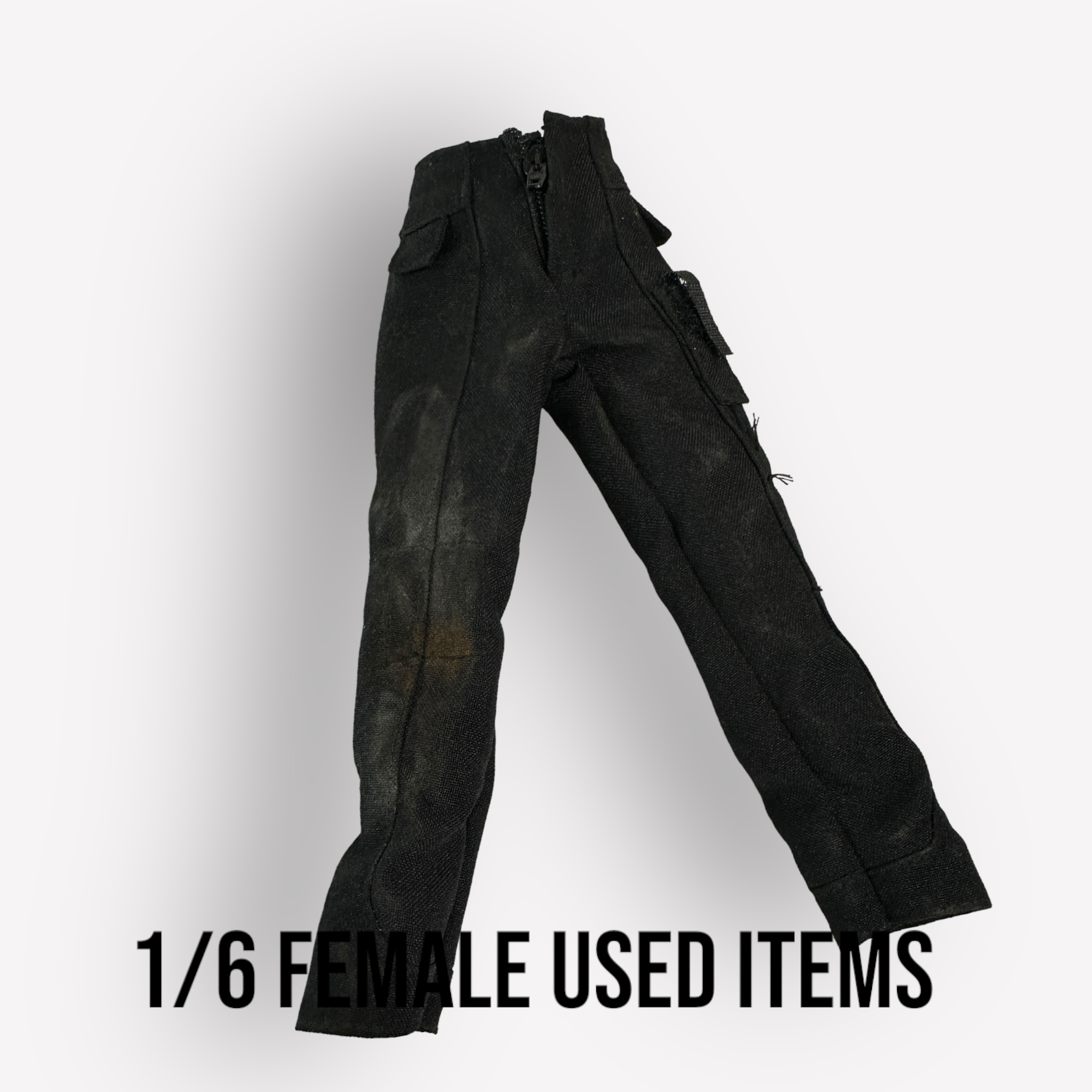  Product image 1 of the product “Female Used Accessory Cargo Pants  1/6 ”
