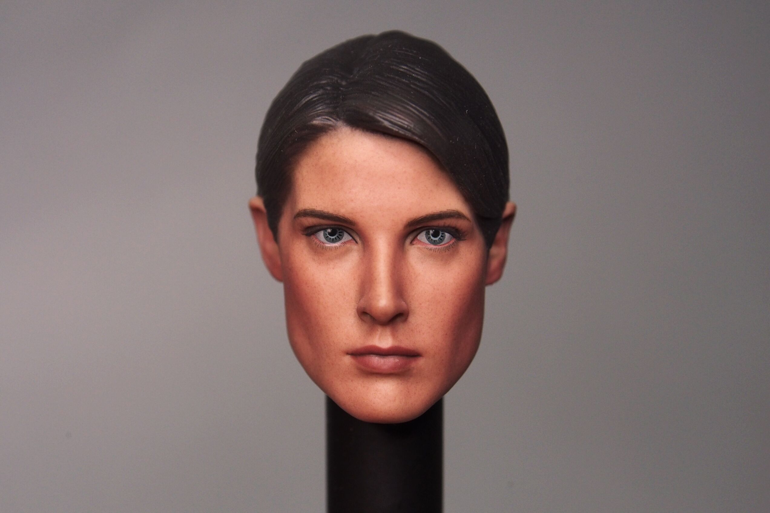  Artikelbild 1 des Artikels “Female Agent Headsculpt Maria 1/6 “