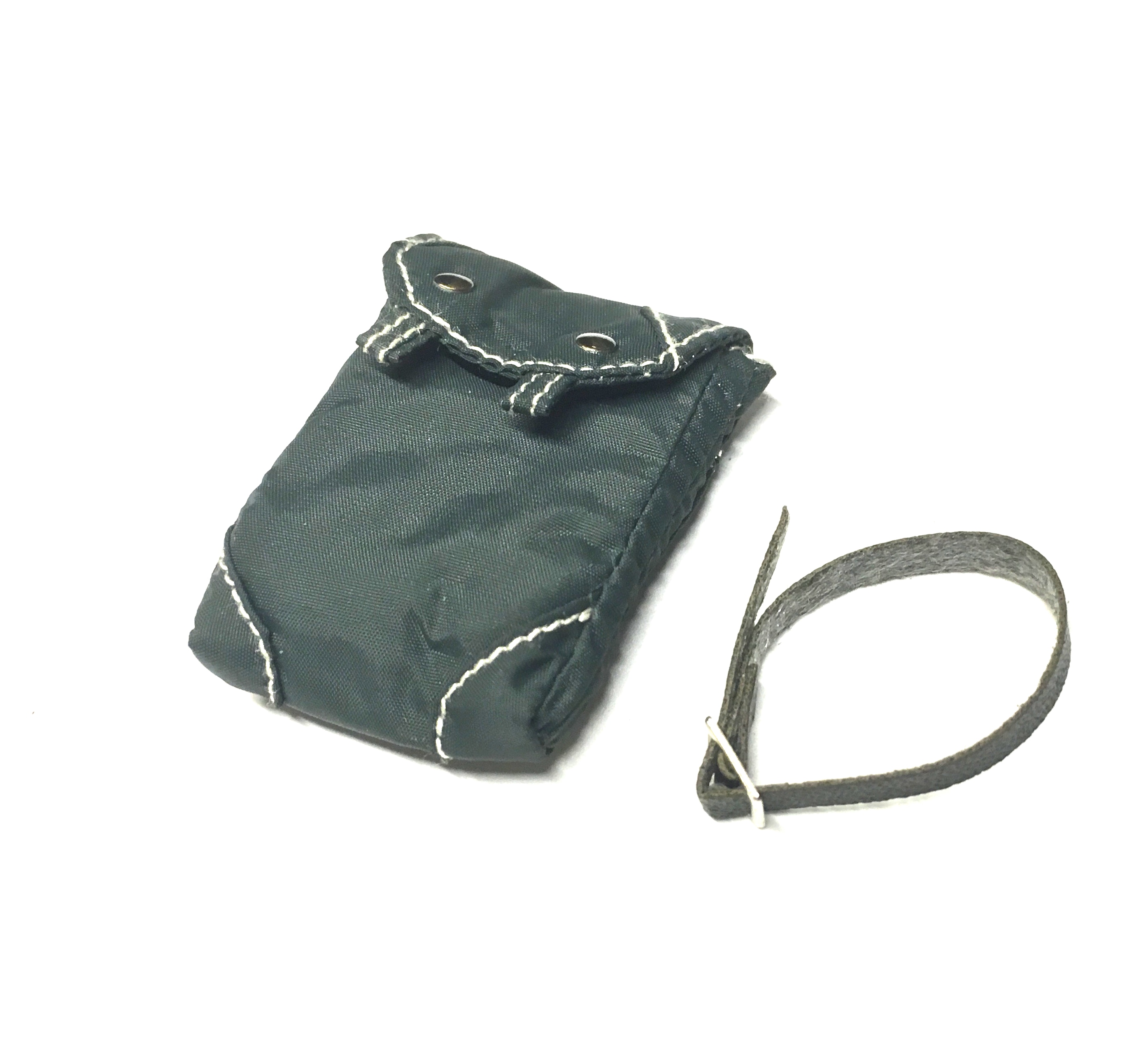  Product image 1 of the product “Gasmasken Plane 39 ”