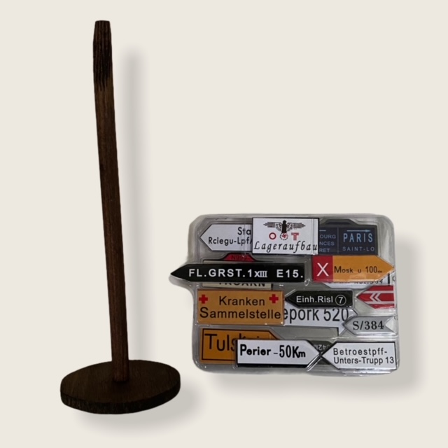  Product image 1 of the product “German Road Sign (16 Shields) ”