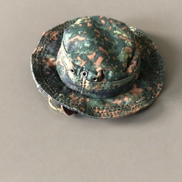  Product image 1 of the product “KSK BOONI HAT (FLECKTARN) 1/6 ”