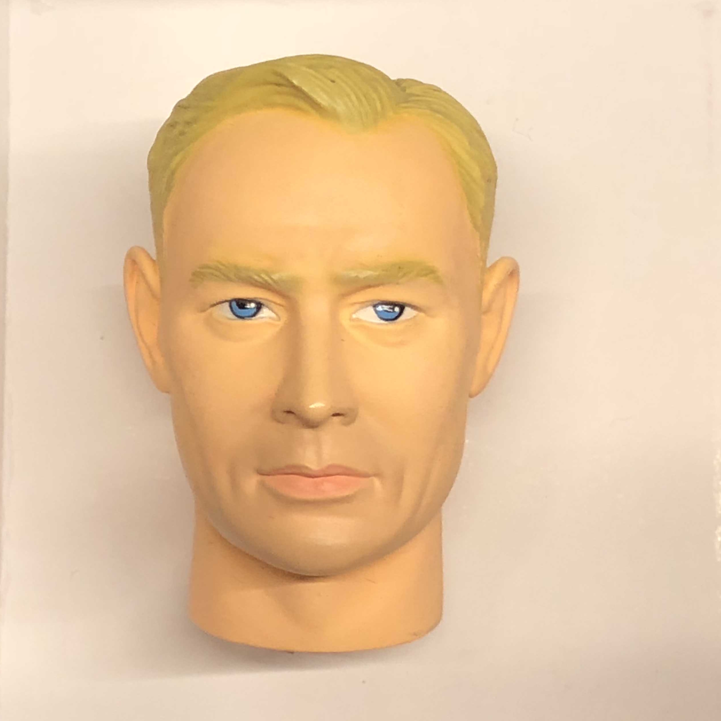  Product image 1 of the product “Head Phil 1/6 ”