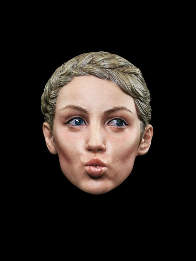  Artikelbild 1 des Artikels “Female Head Sculpture with Expression 1:6 “