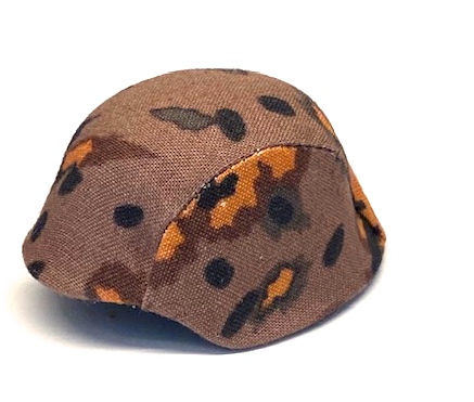  Product image 1 of the product “Helm mit Eichenlaub Tarnung 1/6 ”