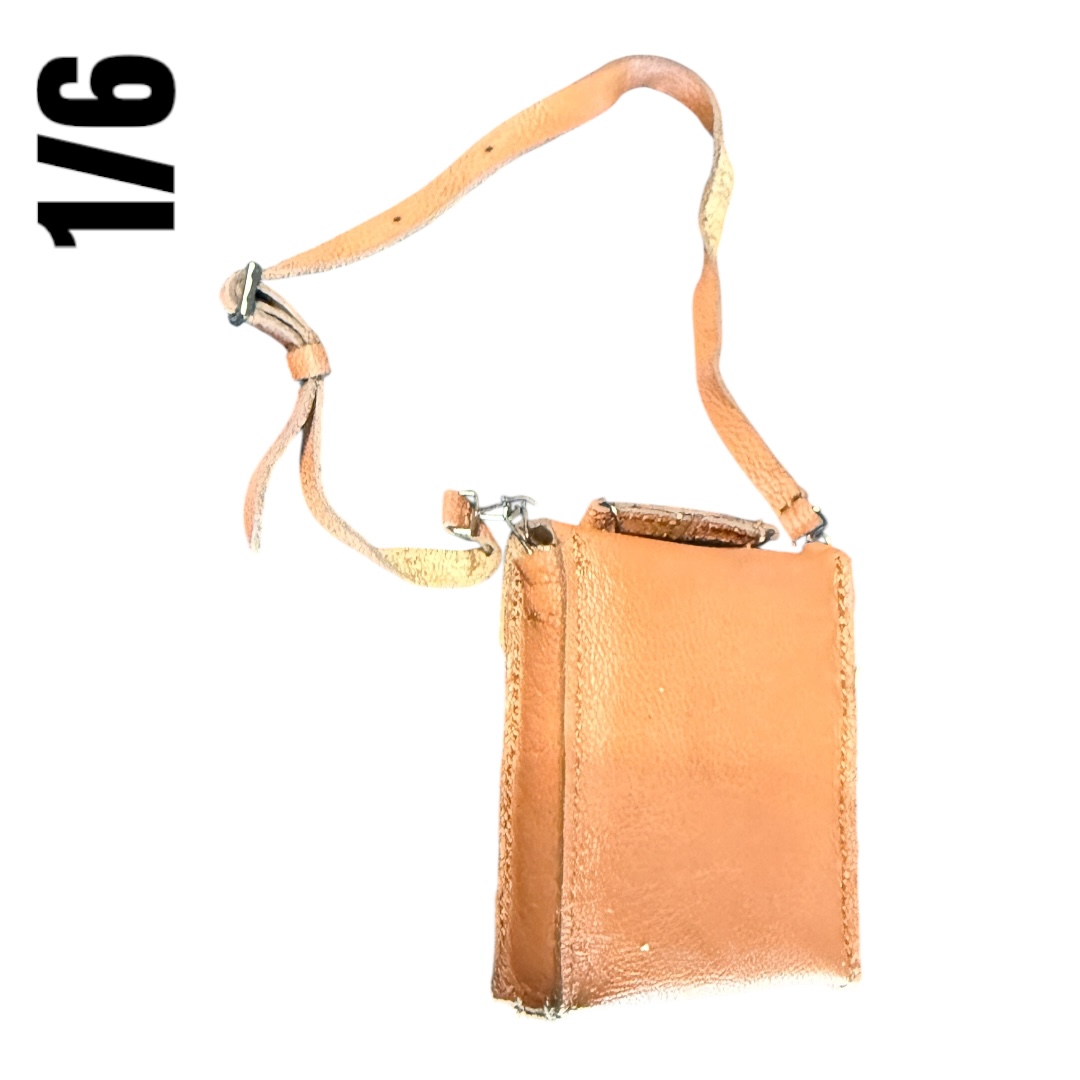  Product image 1 of the product “HJ WWII German Youth Leather Messenger Bag real leather 1/6 ”