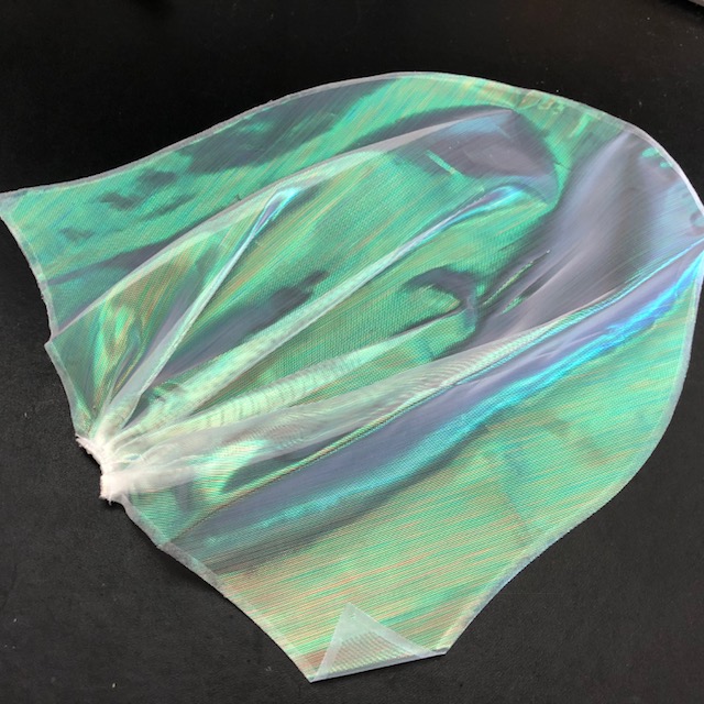  Product image 1 of the product “Cleo transperant cape in 1:6 ”