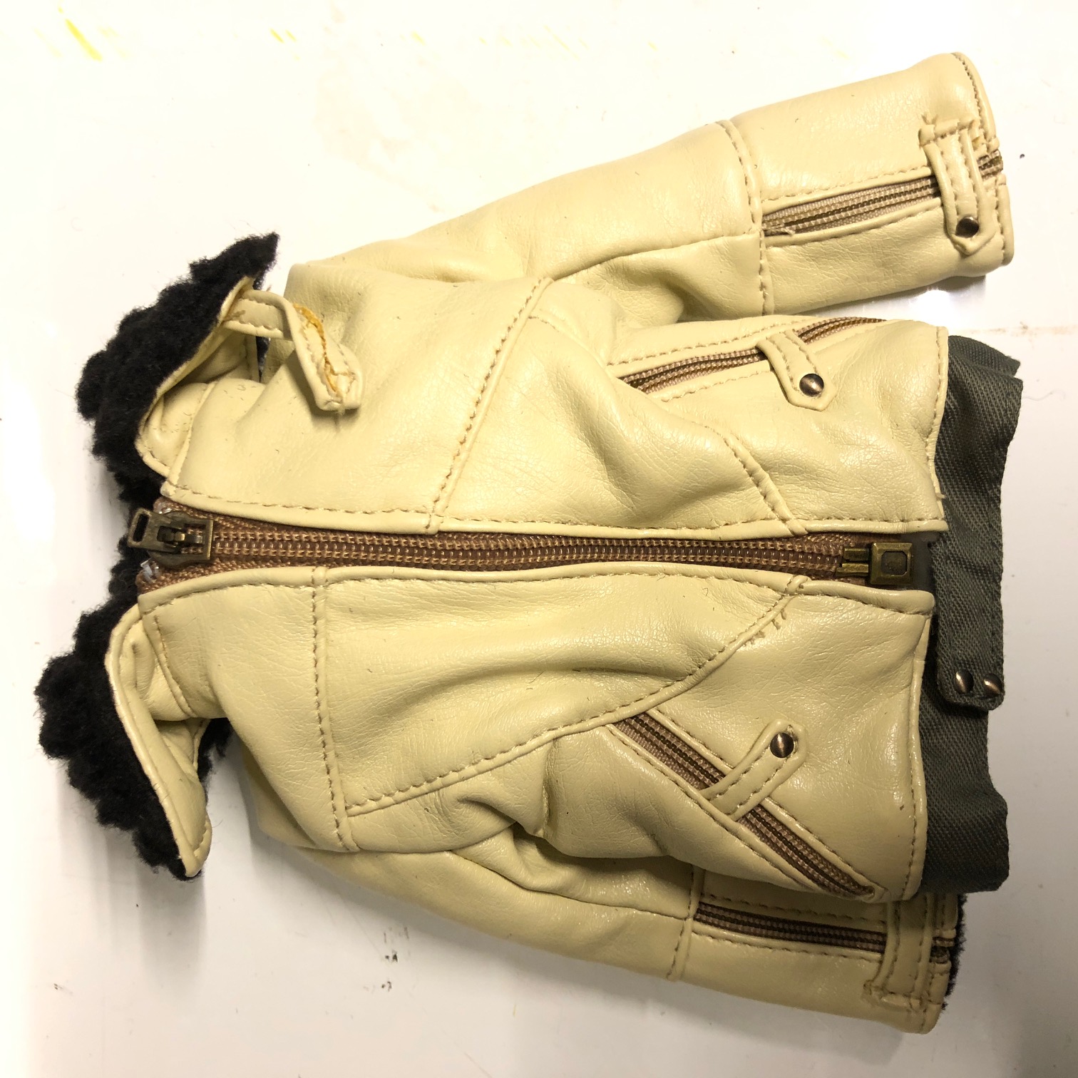  Product image 1 of the product “Deutsche PilotenBomber Jacke ”