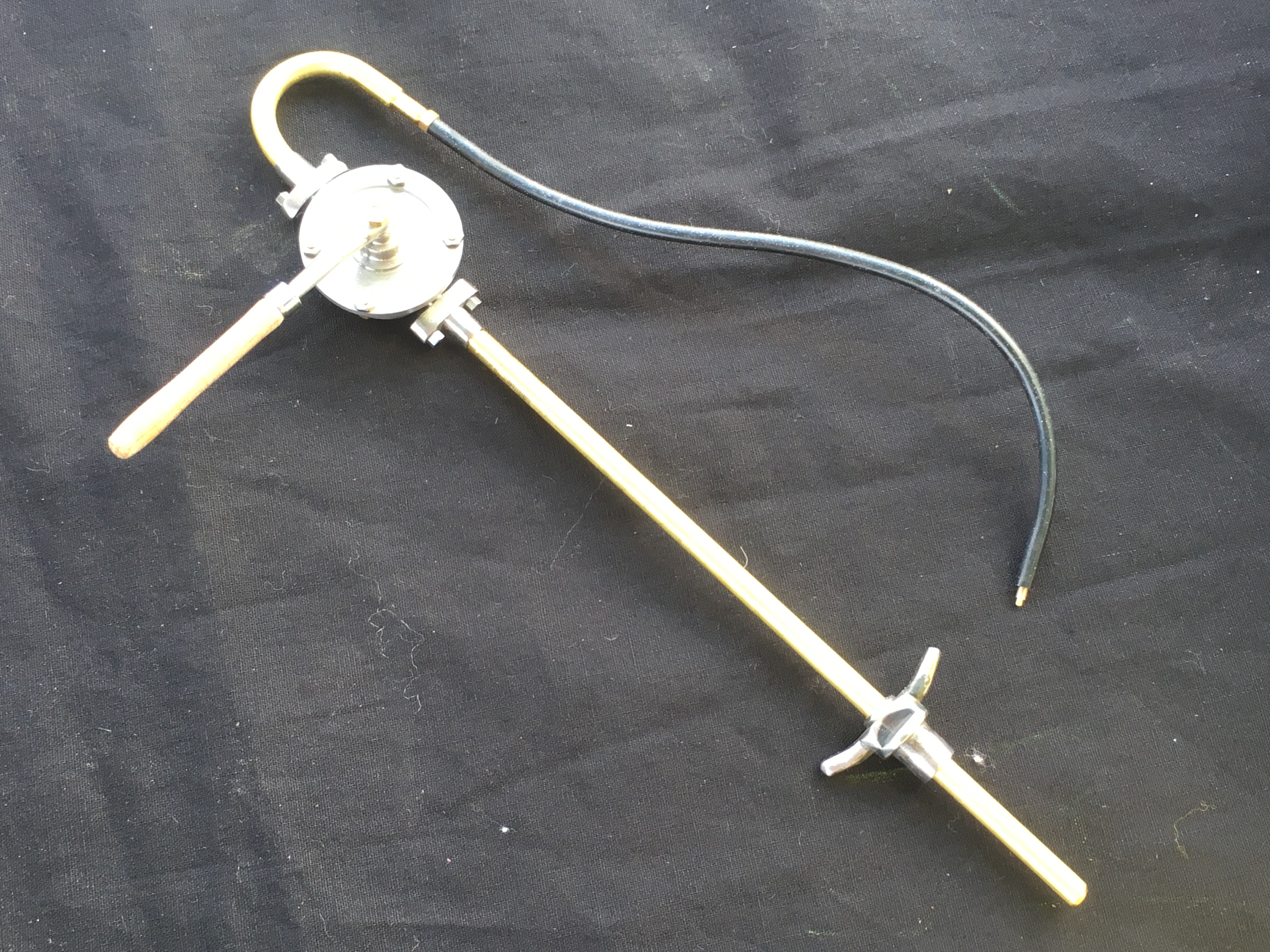  Product image 1 of the product “Gasolin Pumpstation in Metal ”