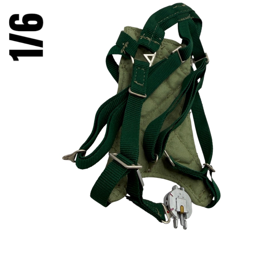  Artikelbild 1 des Artikels “Zero Pilot Parachute ( Mit Schloss)  1:6 “