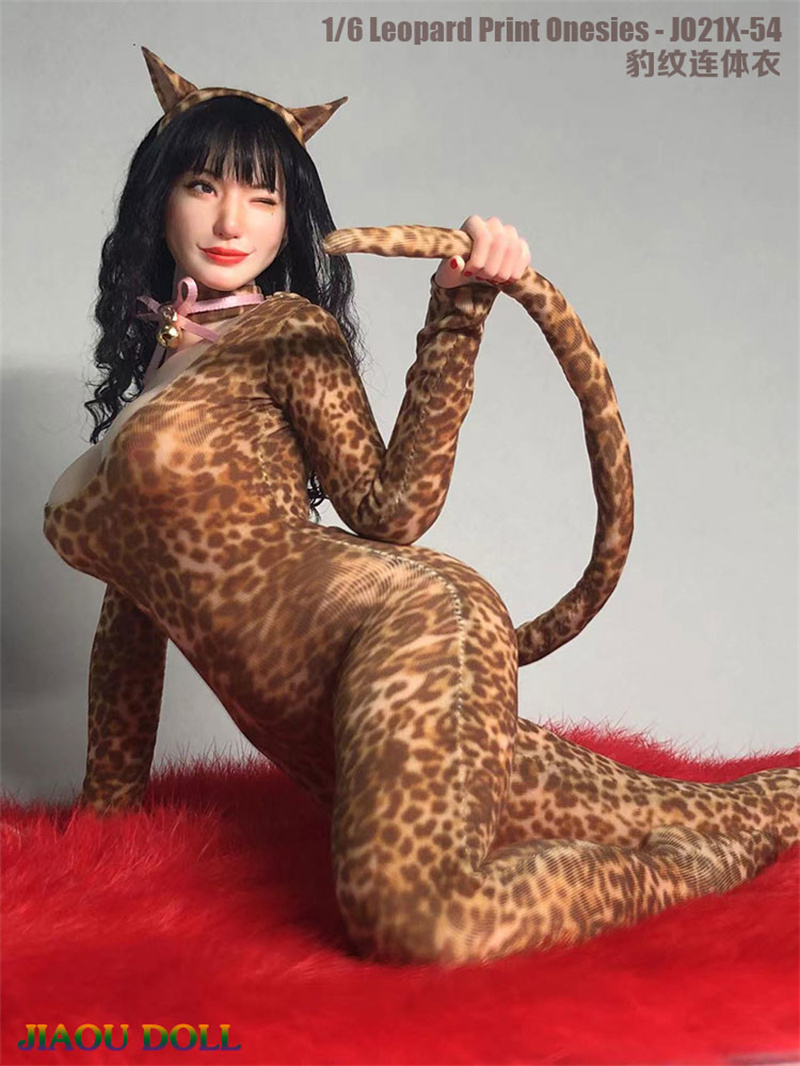  Artikelbild 1 des Artikels “1:6 Damen Leopard Style Jumpsuit “