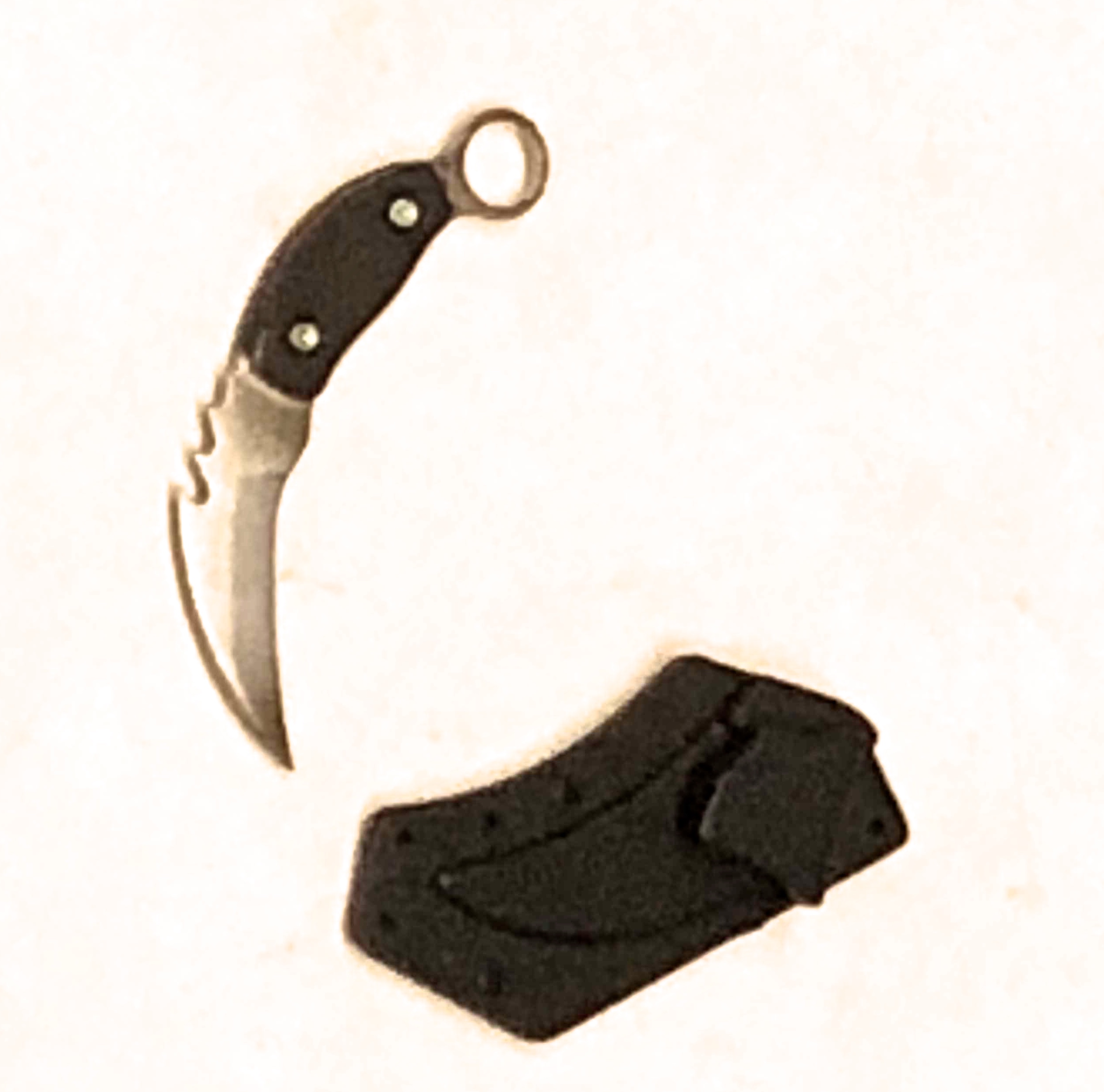  Product image 1 of the product “Curved Karambit Knife 1/6 ”