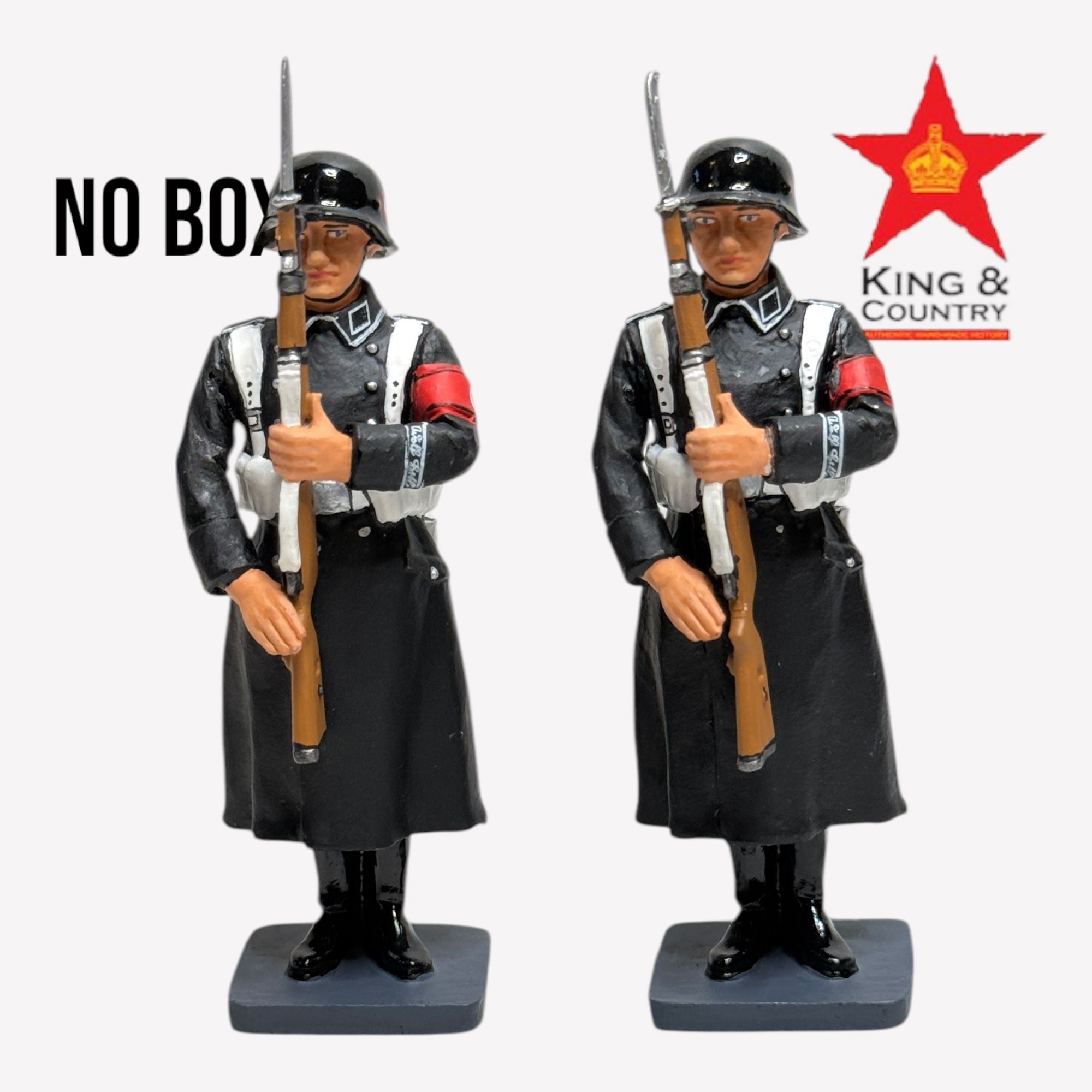  Artikelbild 1 des Artikels “Leibstandarte On Parade 2 Figures (ohne  OVP) “