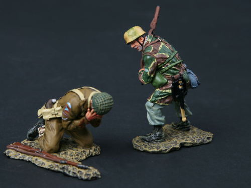  Product image 1 of the product “WWII: Knockout Blow (2 figs - FJ & British Paratrooper) Normandy Version ”