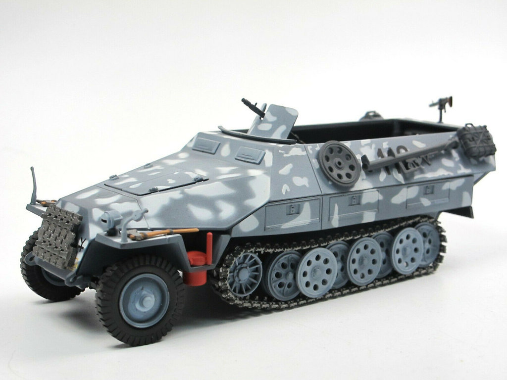  Artikelbild 1 des Artikels “1:35 SD.KFZ - TANK 251:1 PANZERGRENADIERREGIMENT WINTER RUSSIA 1942 “