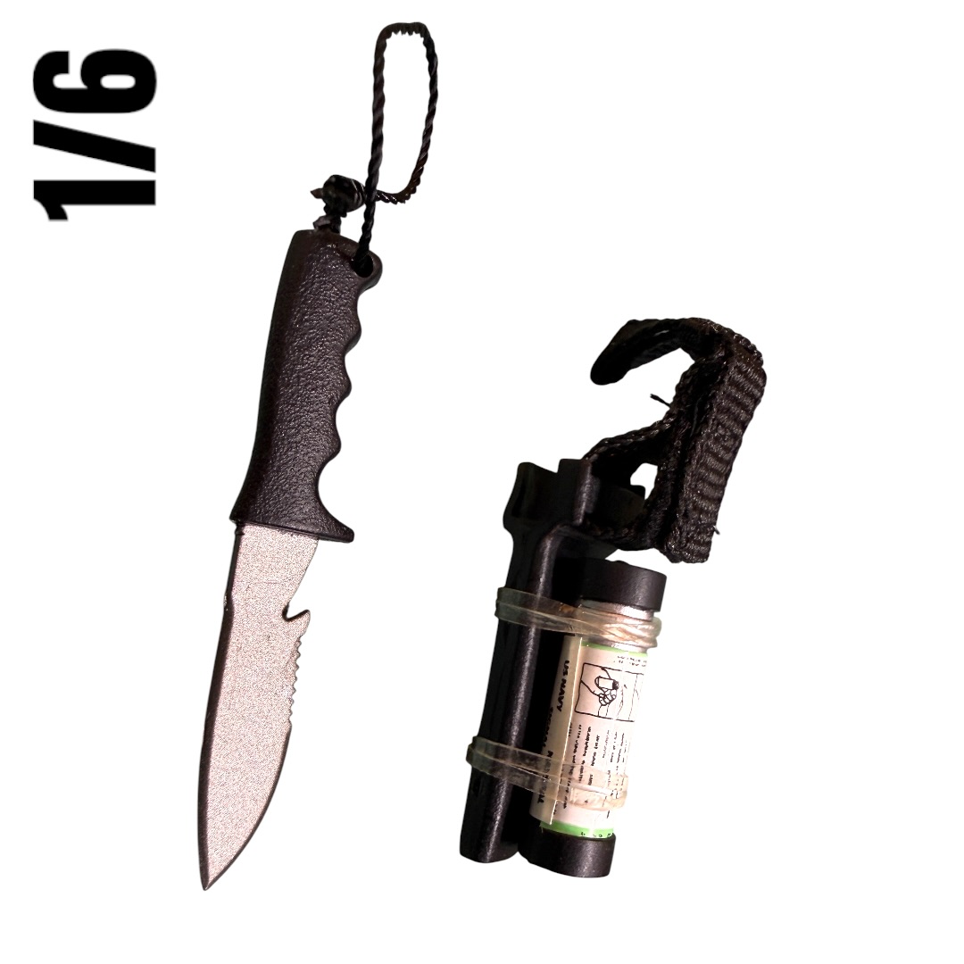  Product image 1 of the product “1/6 Scale Parachutist Survival Knife & Emergency Signal/Strobe ”