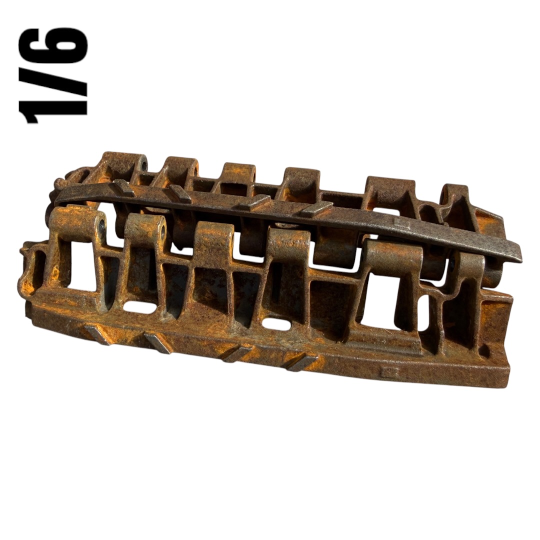  Product image 1 of the product “Panther Tracks  Metal   1:6 (Left) ”