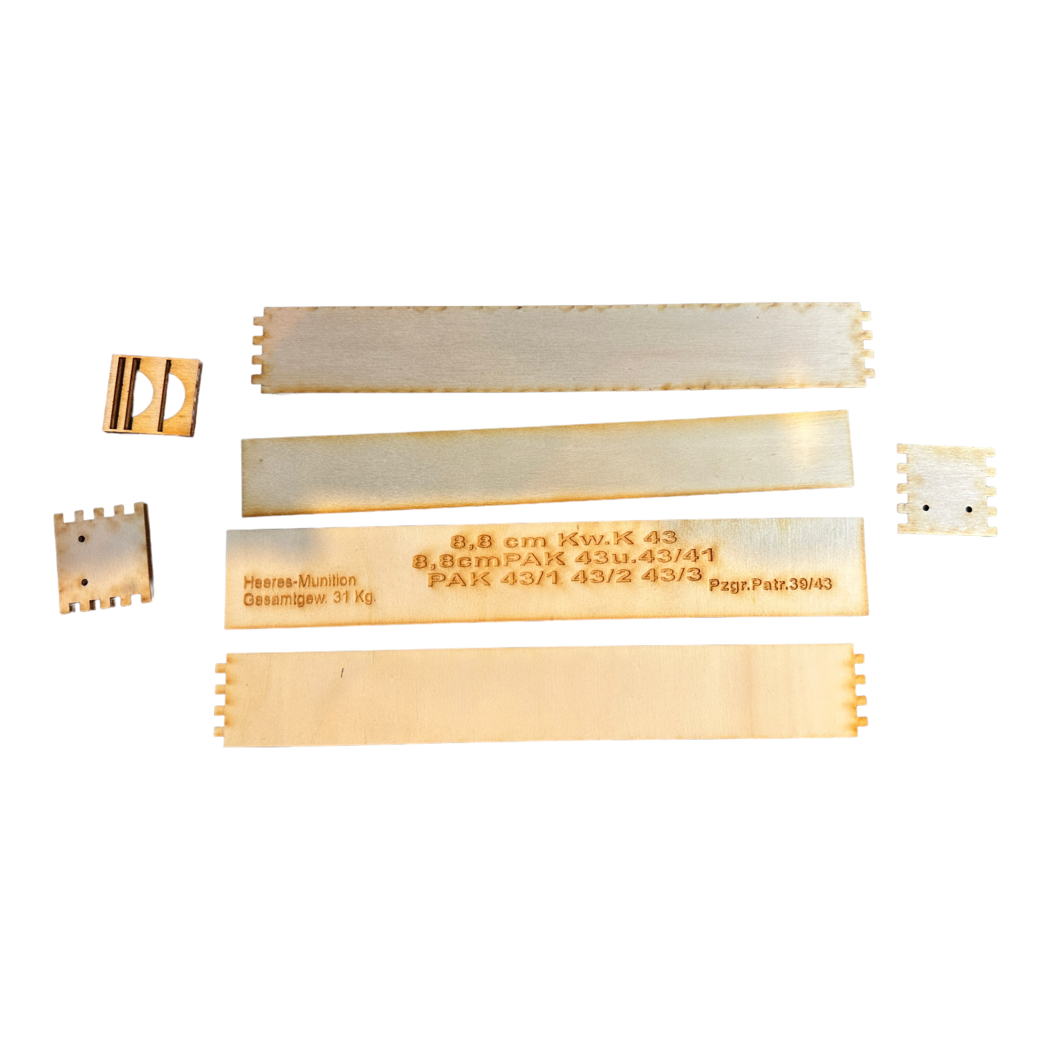  Product image 1 of the product “8,8  cm Munitionskiste für KwK 43 1/6 (Kit) ”