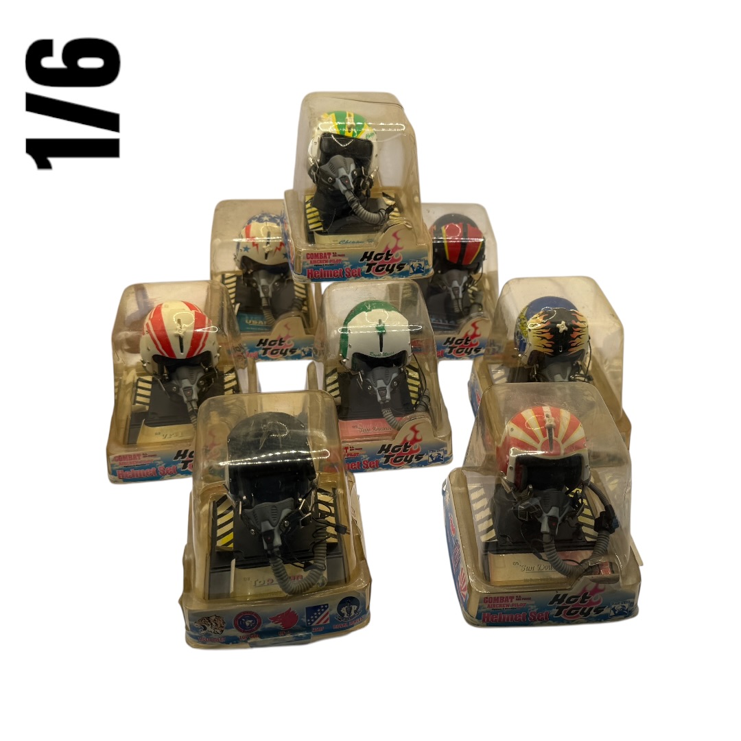  Artikelbild 1 des Artikels “Pilot Helm Collection Very Rare  1/6 NOT PERFECT BOX “