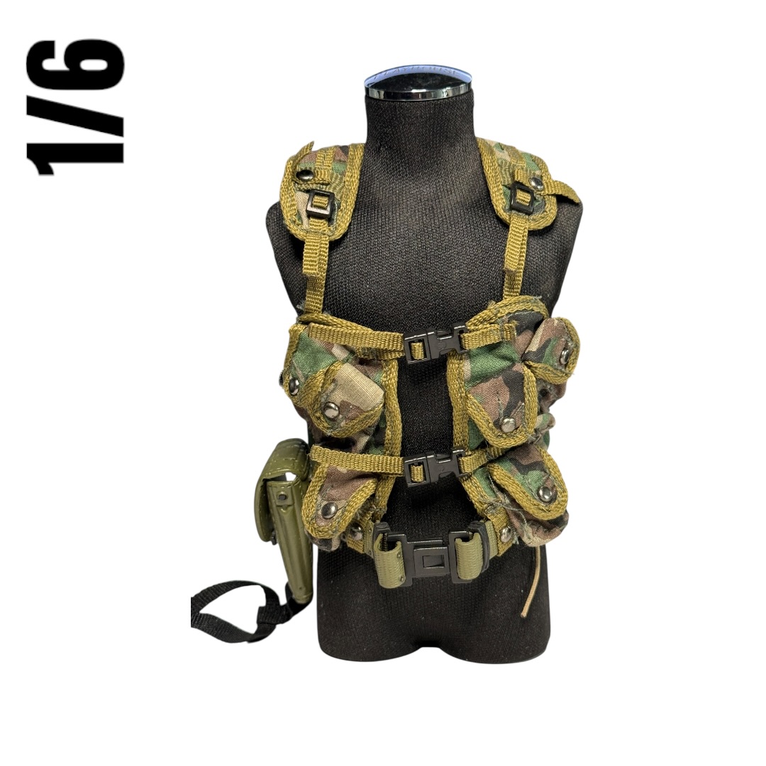  Product image 1 of the product “1:6 Recon Chest Harness Vest (Woodland) ”