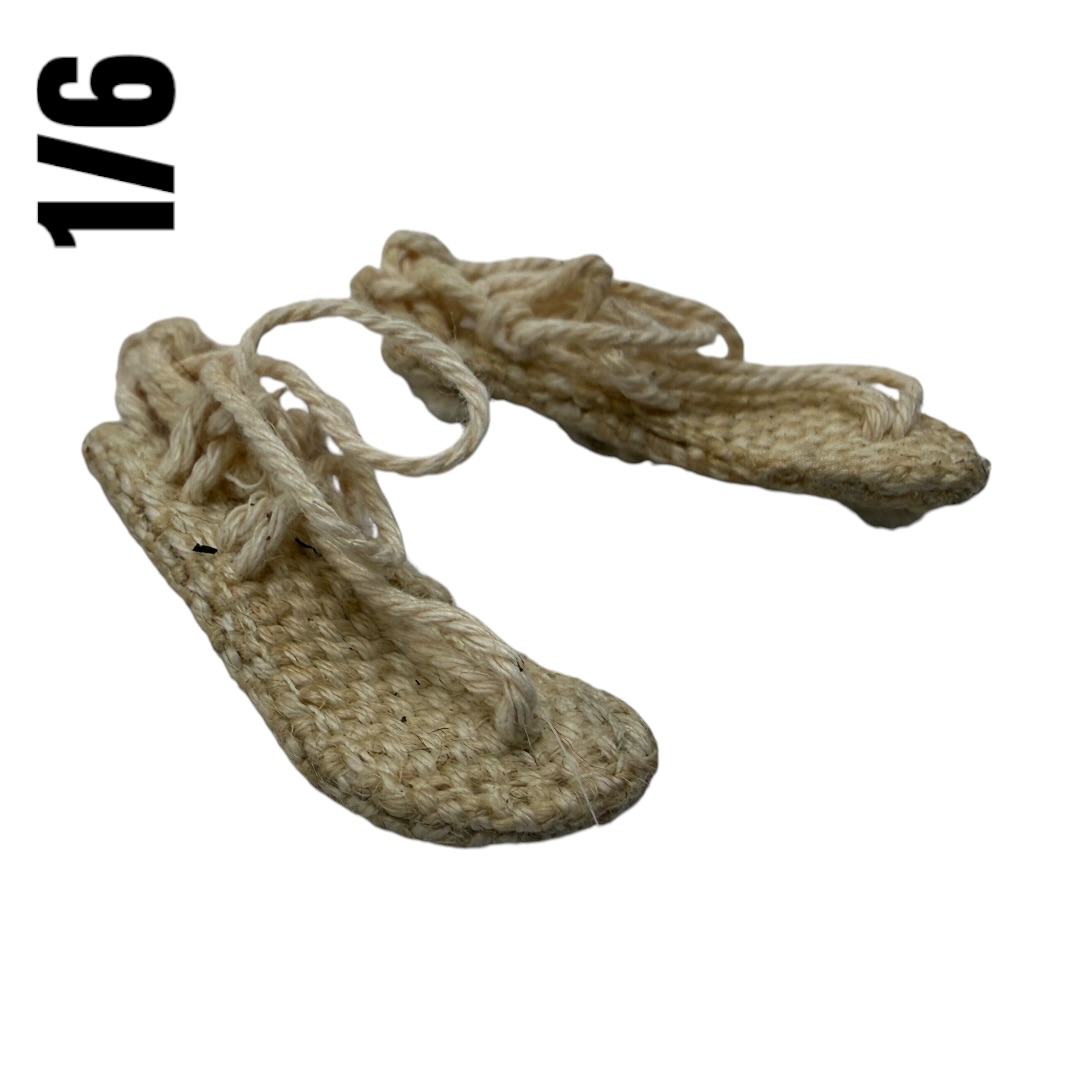  Product image 1 of the product “Waraji  Strohsandalen 1/6 ”