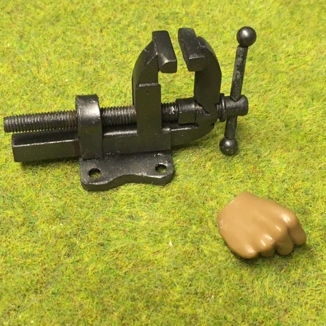  Artikelbild 1 des Artikels “Schraubstock, Vice, Metal fully Funcionable in Metal “